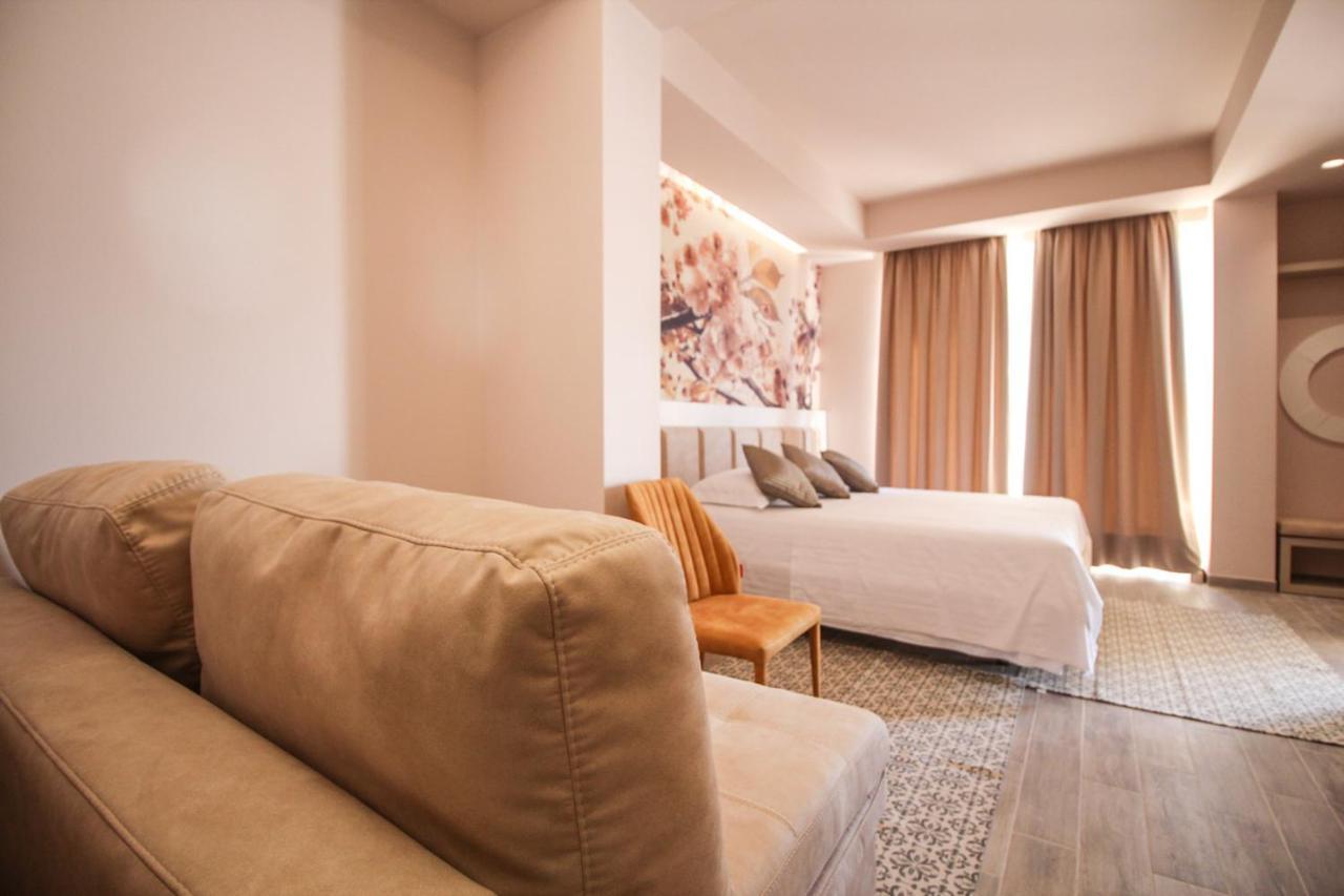 Hotel Kristera Vlora Kültér fotó