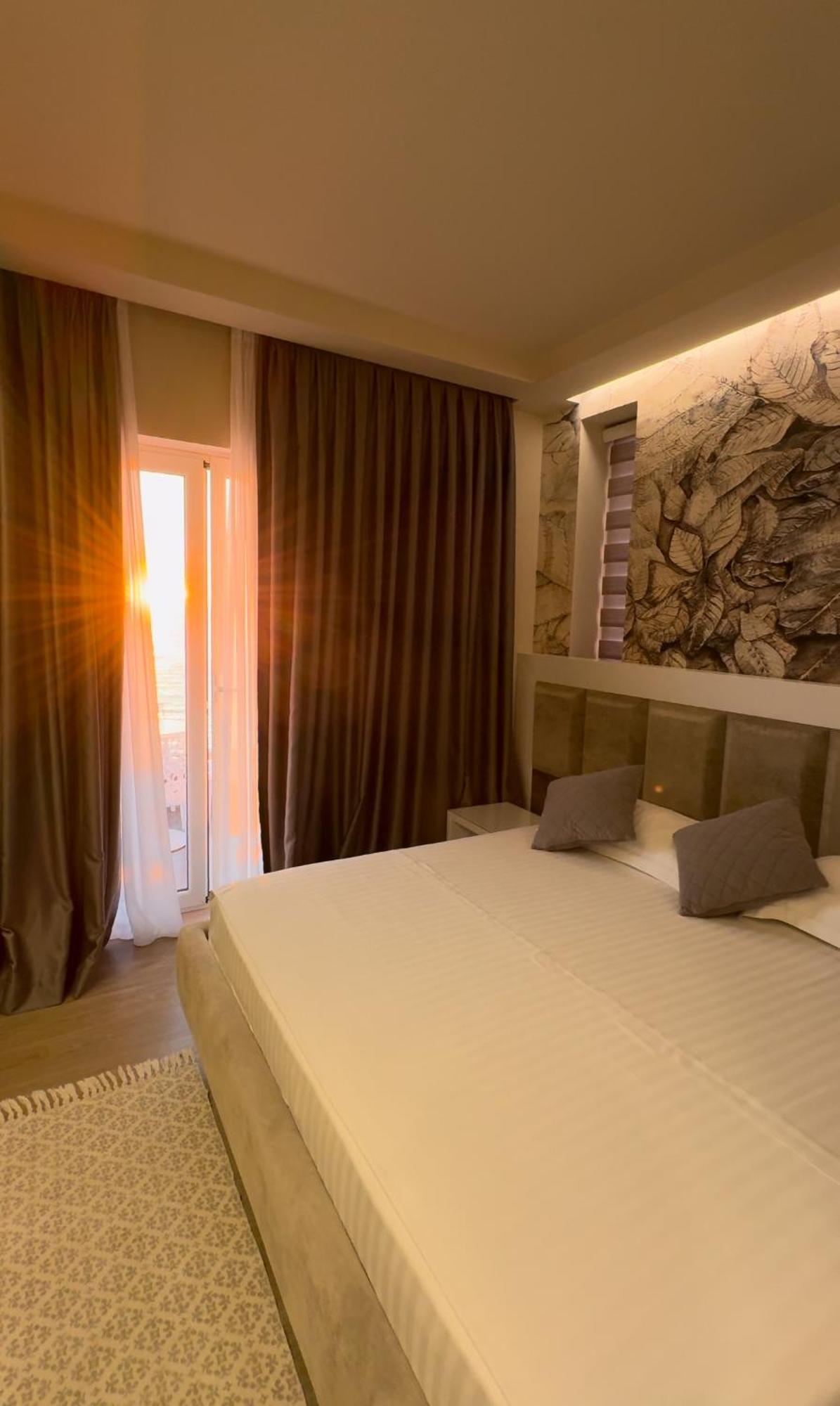 Hotel Kristera Vlora Kültér fotó